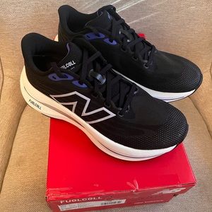 NWT 2023 New Balance Fuel Cell Walker Elite
